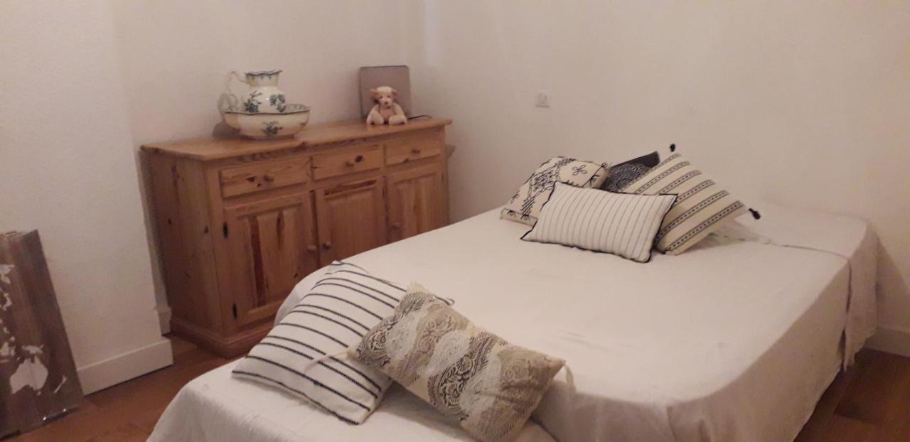 Appartement Cosy Au Coeur Du Centre Historique. アルル エクステリア 写真